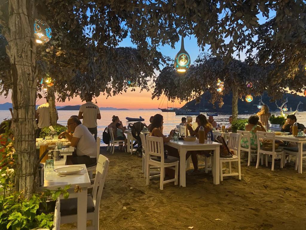 Arriba Pension & Restaurant Gümüşlük Exterior foto