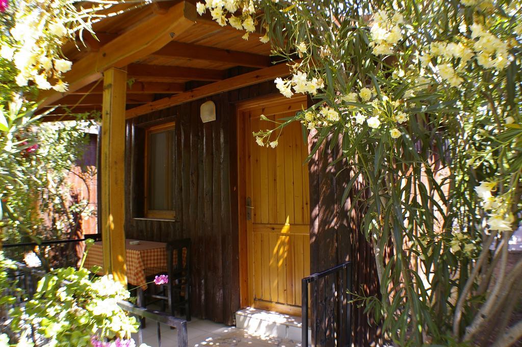 Arriba Pension & Restaurant Gümüşlük Exterior foto